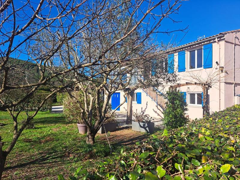 Maison - 140 m² - 5 pièces