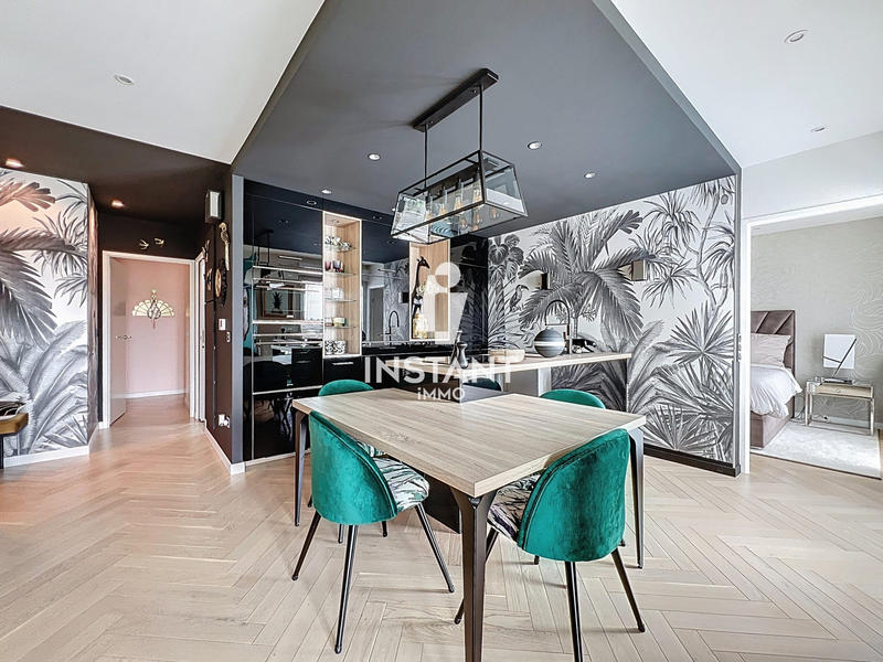 Appartement - 103 m² - 5 pièces