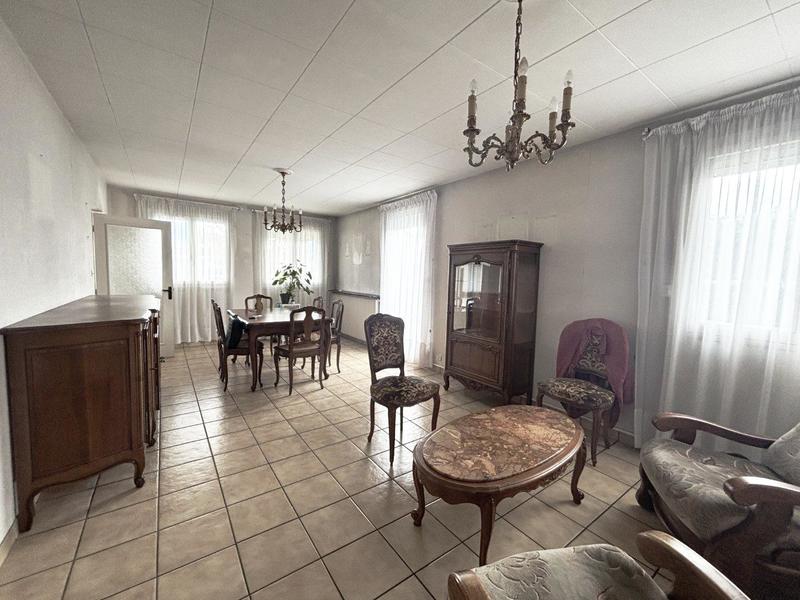 Maison - 100 m² - 6 pièces