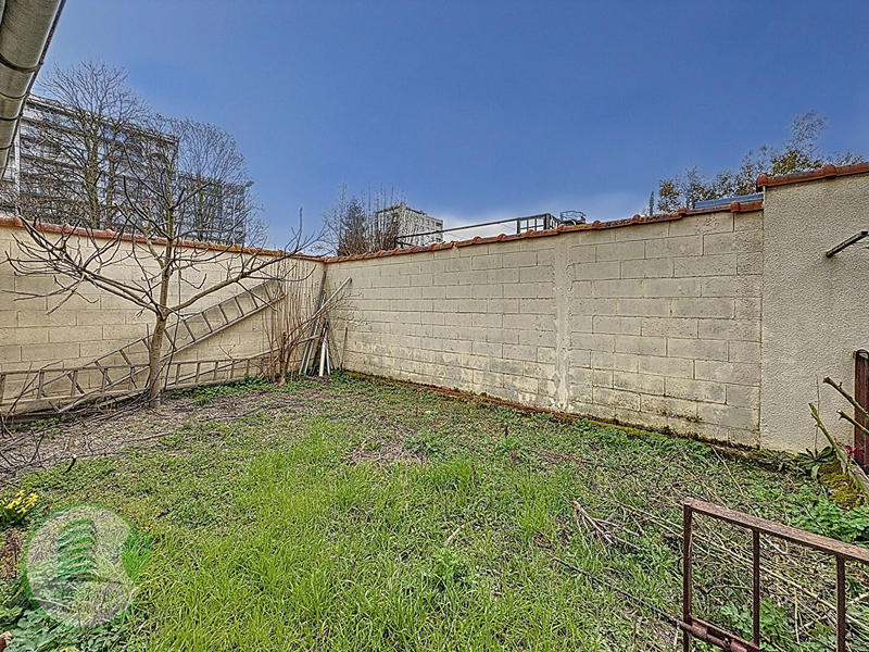 Maison - 103 m² - 5 pièces