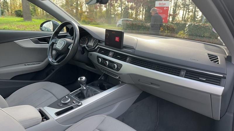 Audi A4 Avant 1.4 Tfsi 150 .