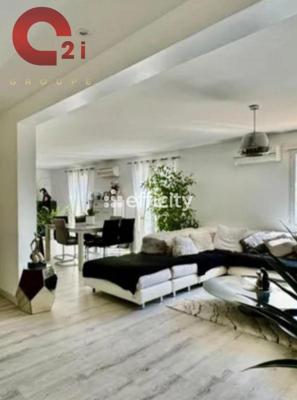 Maison - 203 m² - 7 pièces