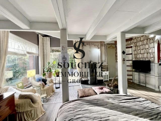 Maison - 339 m² - 10 pièces