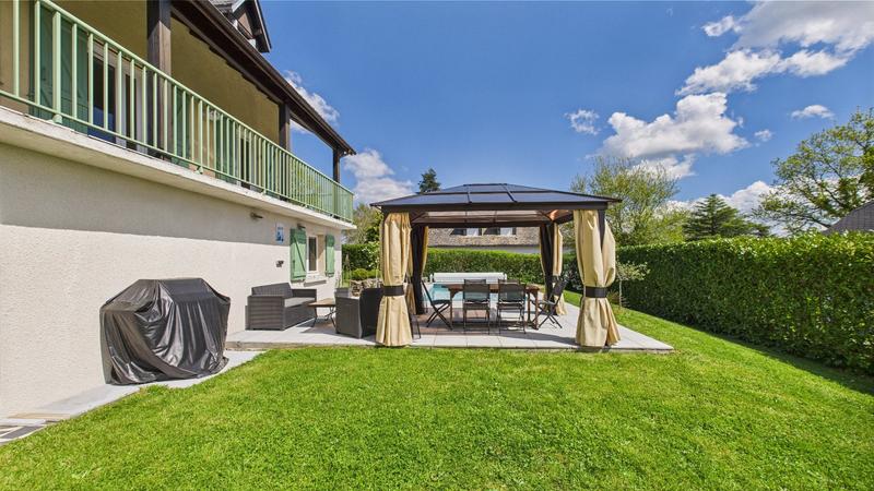 Maison - 200 m² - 6 pièces