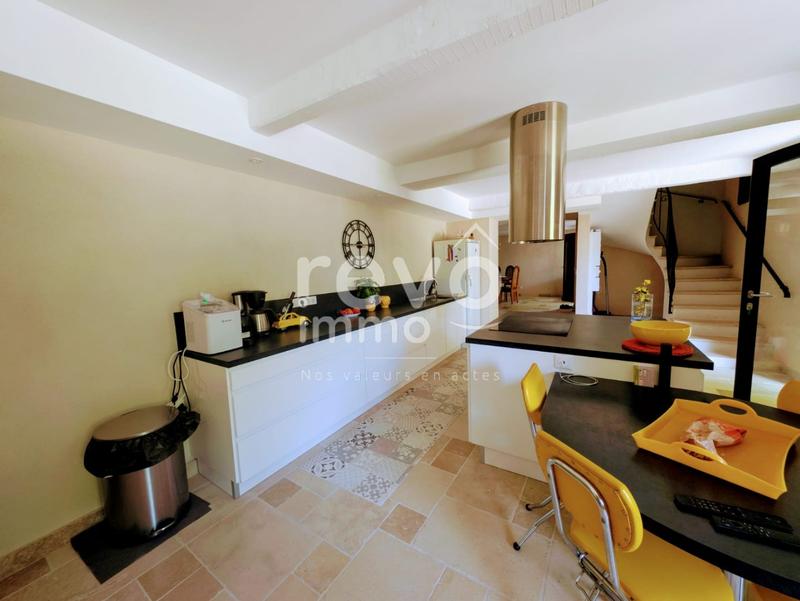 Maison - 255 m² - 7 pièces