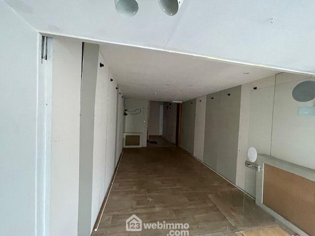 Immeuble - 71 m² - 3 pièces