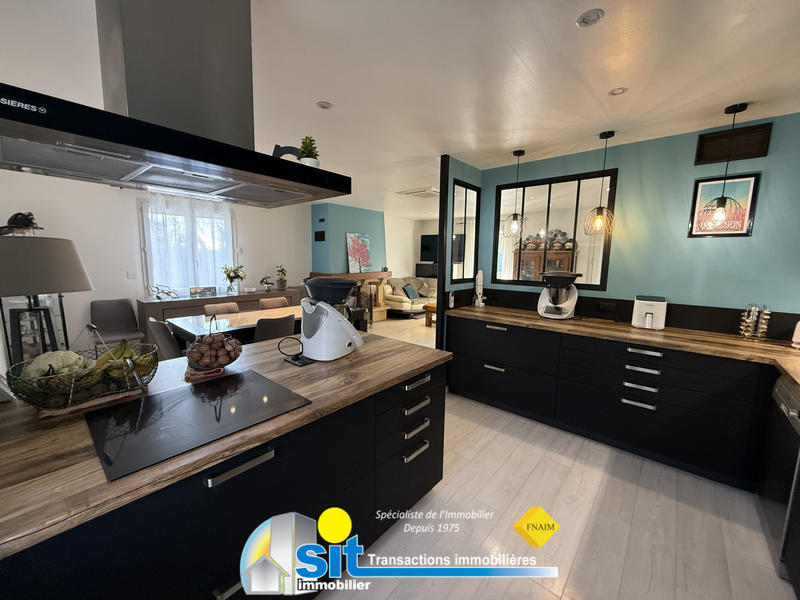 Maison - 111 m² - 5 pièces