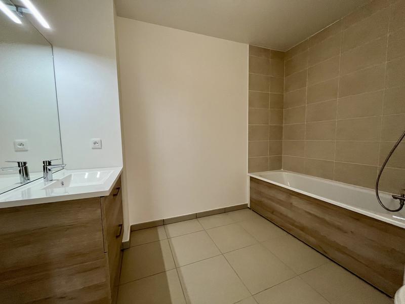 Appartement - 86 m² - 4 pièces