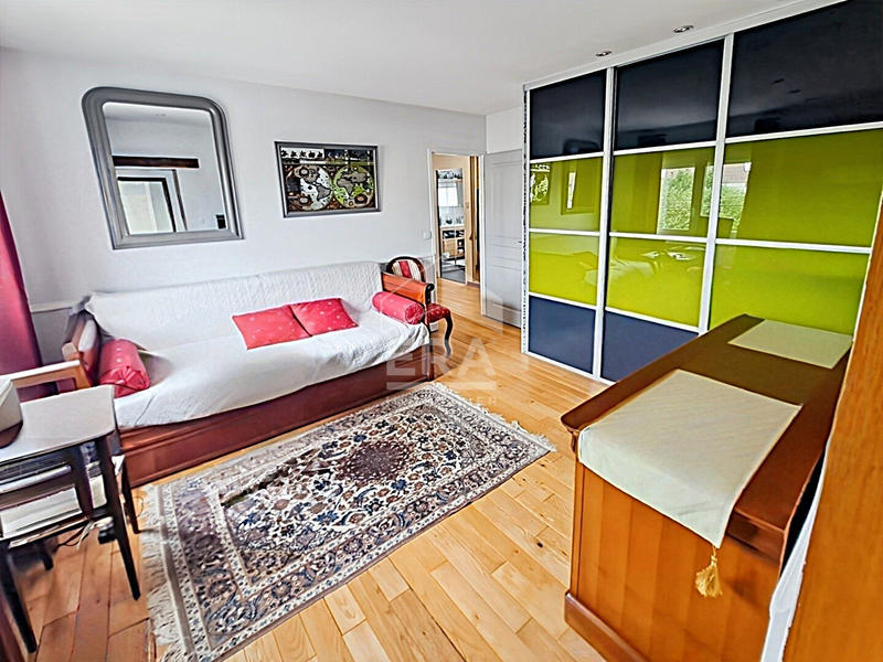 Maison - 153 m² - 7 pièces