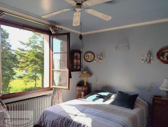 Maison - 184 m² - 7 pièces