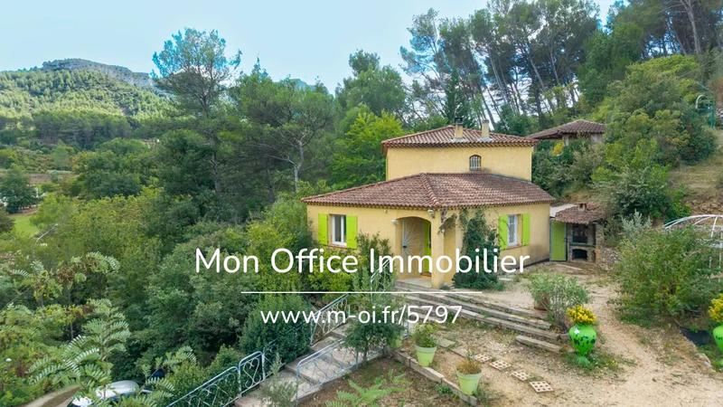 Maison - 160 m² - 5 pièces