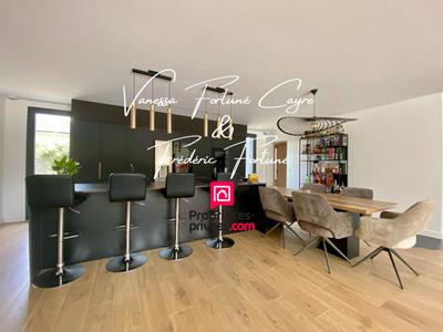 Maison - 190 m² - 5 pièces