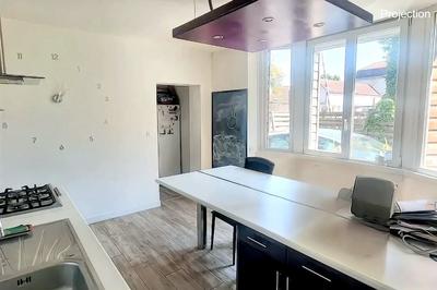 Maison - 91 m² - 4 pièces