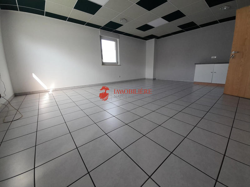 Local commercial - 105 m²