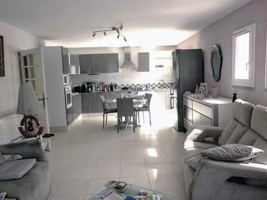 Maison traditionnelle - 94 m² - 3 pièces