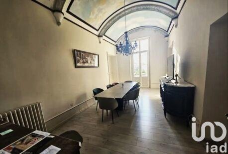 Château - 1 200 m² - 30 pièces