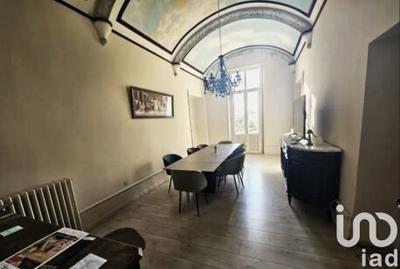 Château - 1 200 m² - 30 pièces