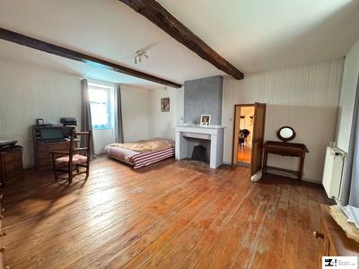 Maison traditionnelle - 173 m² - 6 pièces