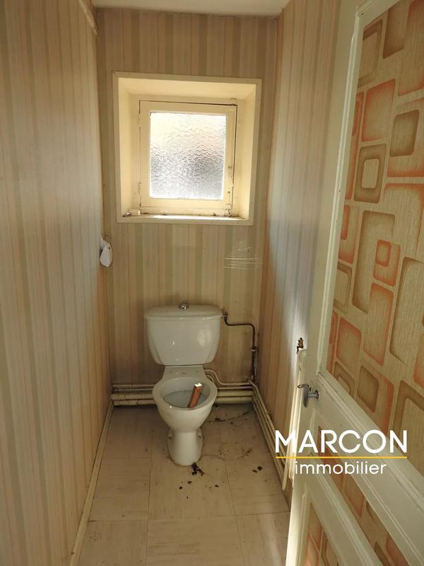 Maison - 214 m² - 12 pièces