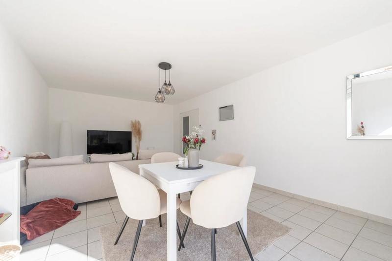 Appartement - 104 m² - 5 pièces