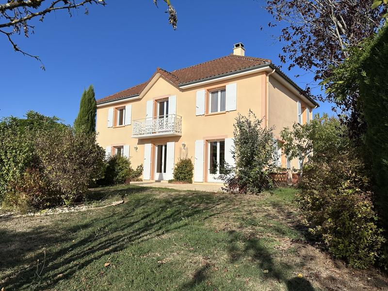 Maison contemporaine - 167 m² - 7 pièces