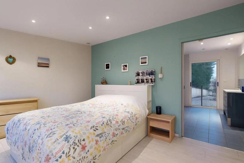 Maison - 273 m² - 8 pièces