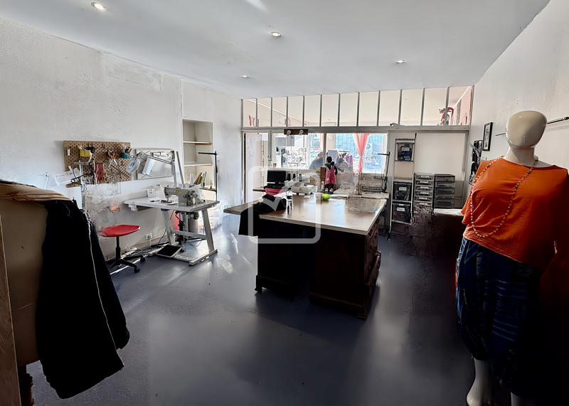 Local commercial - 66 m² - 4 pièces