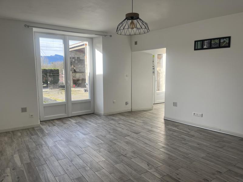 Maison - 96 m² - 5 pièces