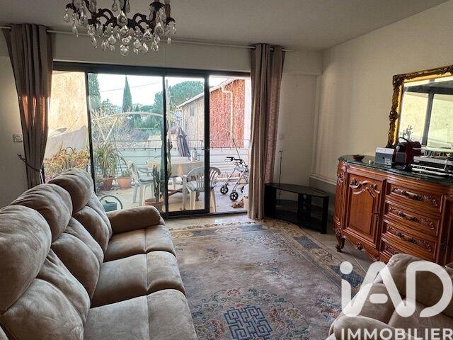 Appartement - 80 m² - 4 pièces