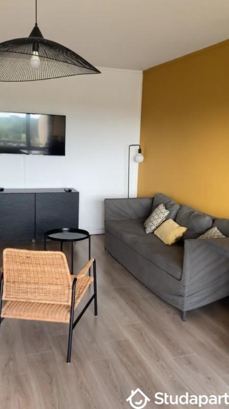 Chambre - 11 m² - 1 pièce