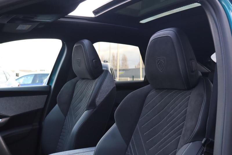 Peugeot 3008 Hybrid 136 e-Dcs6 Gt