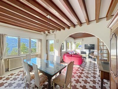 Maison - 297 m² - 11 pièces