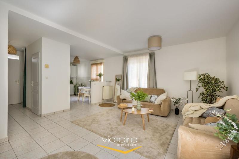 Appartement - 123 m² - 7 pièces