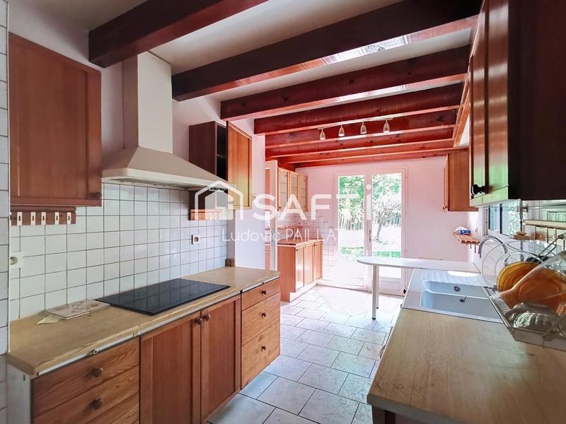 Maison - 210 m² - 7 pièces