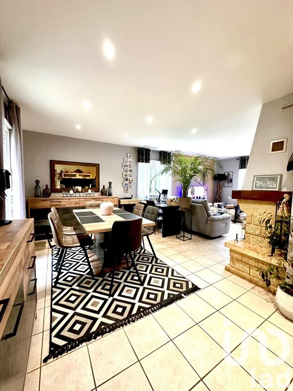 Maison - 111 m² - 6 pièces