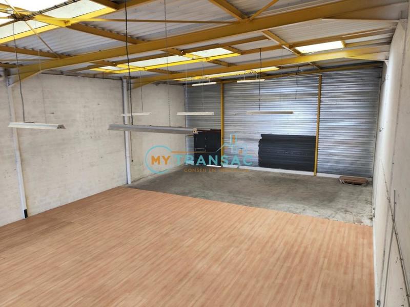 Local d'activités - 358 m²