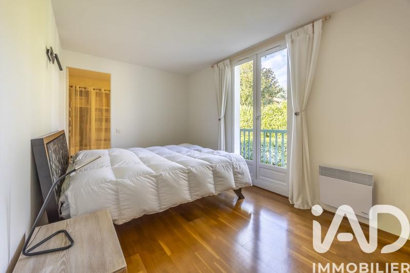 Maison - 227 m² - 7 pièces