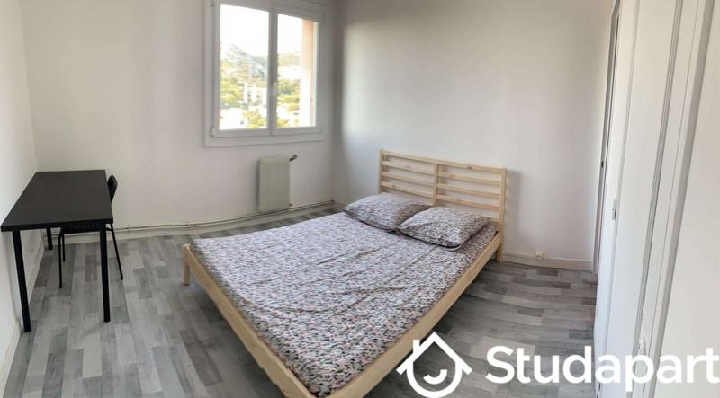 Chambre - 11 m² - 1 pièce