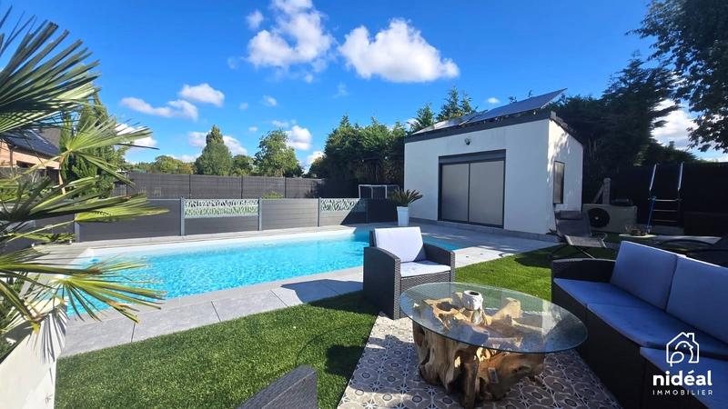 Maison - 139 m² - 6 pièces