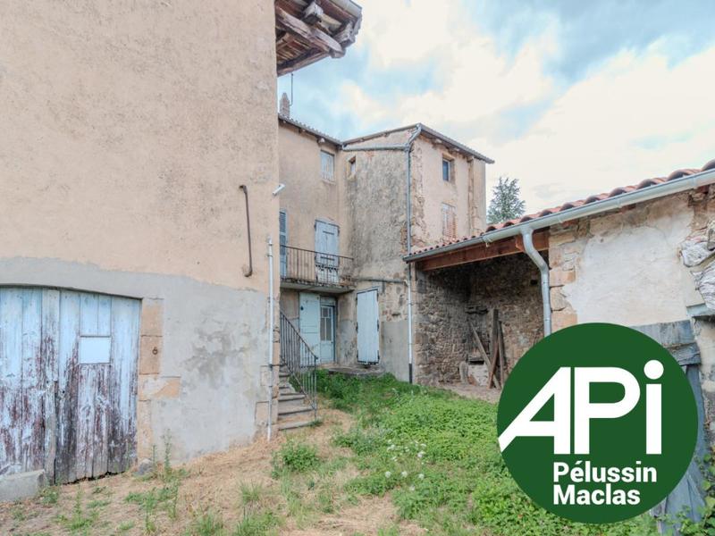 Maison de village - 200 m² - 11 pièces