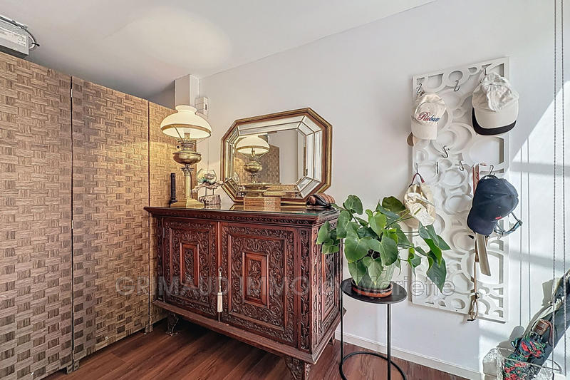 Appartement - 95 m² - 4 pièces