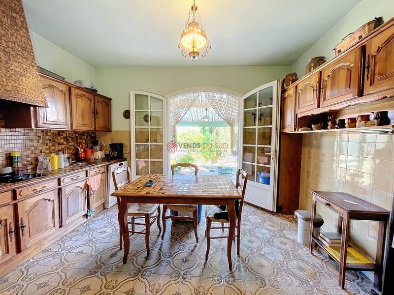 Maison - 185 m² - 5 pièces