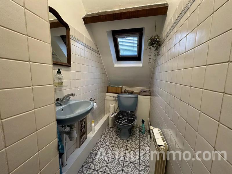 Maison - 189 m² - 8 pièces