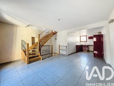 Maison de village - 81 m² - 3 pièces