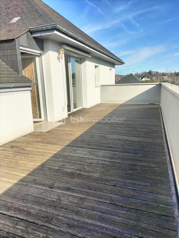 Maison - 196 m² - 6 pièces