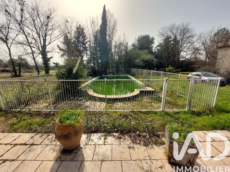 Maison - 274 m² - 9 pièces