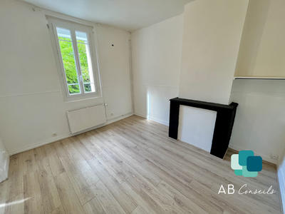 Maison - 75 m² - 5 pièces
