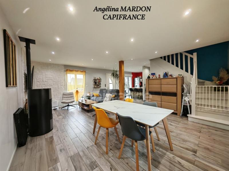 Maison - 93 m² - 5 pièces