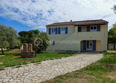 Maison - 175 m² - 8 pièces