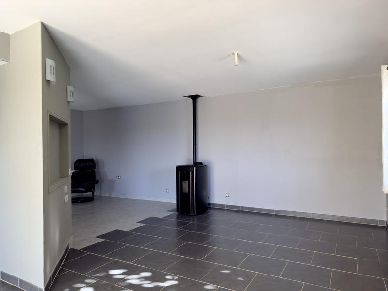 Maison - 205 m² - 9 pièces